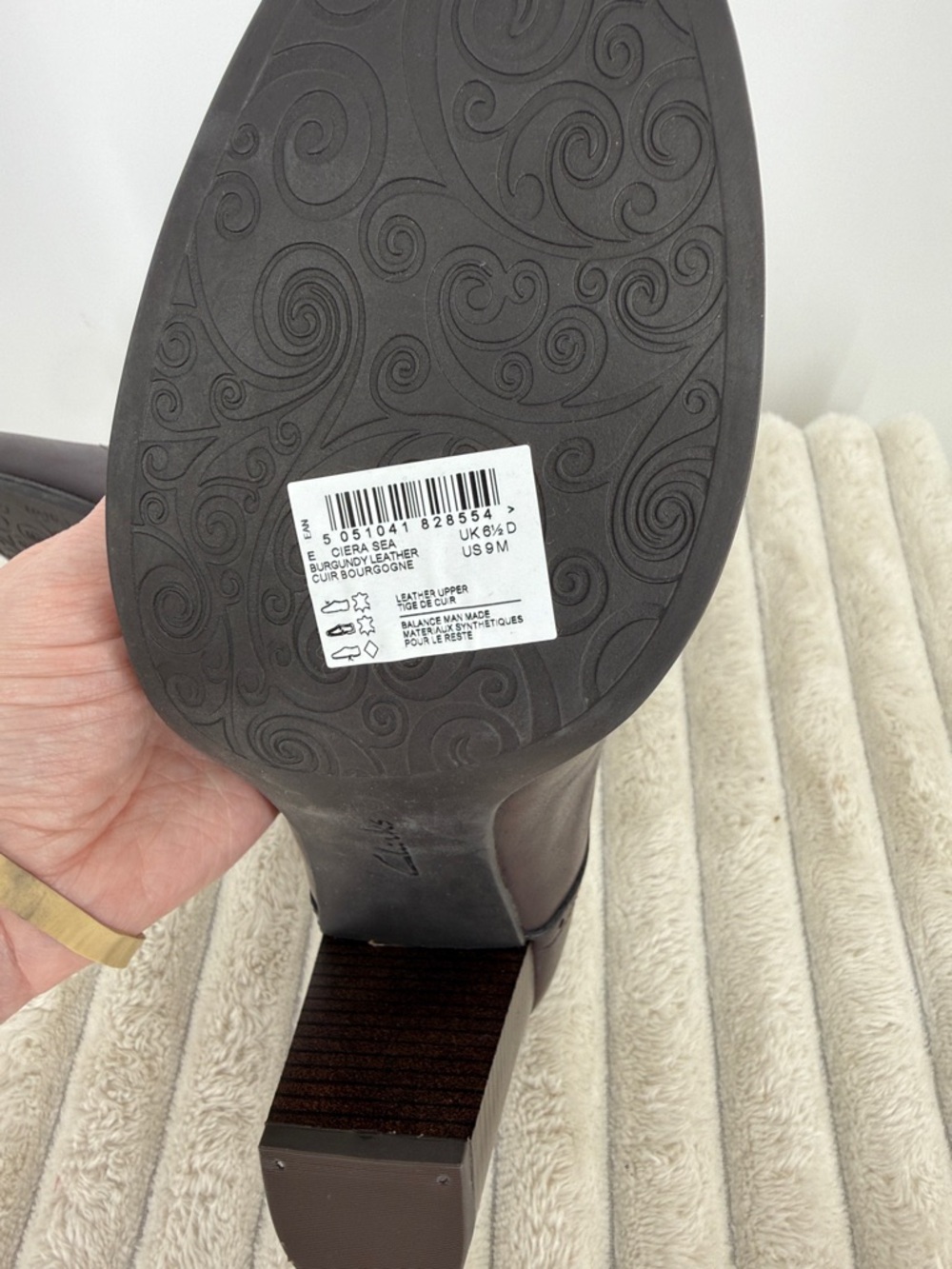 Clarks SOLD - Picture 10 of 11